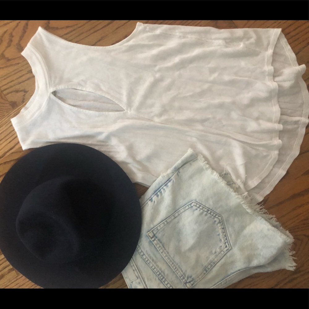 Free people top - Picture 1 of 4